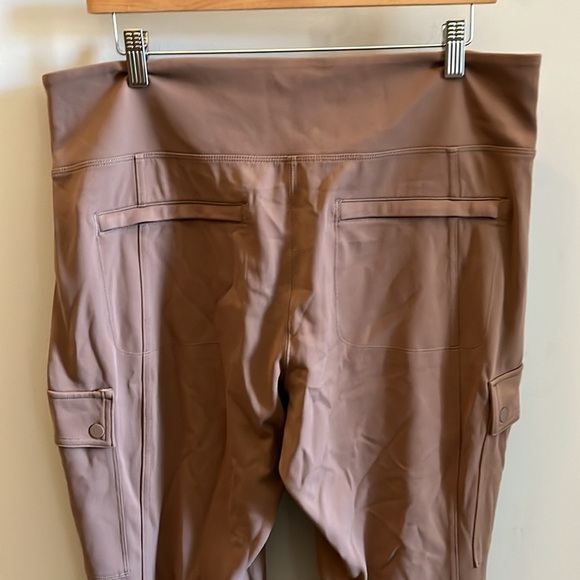 Athleta Delancey Straight Cargo Pants Rustic Beige Size XL - Picture 6 of 11